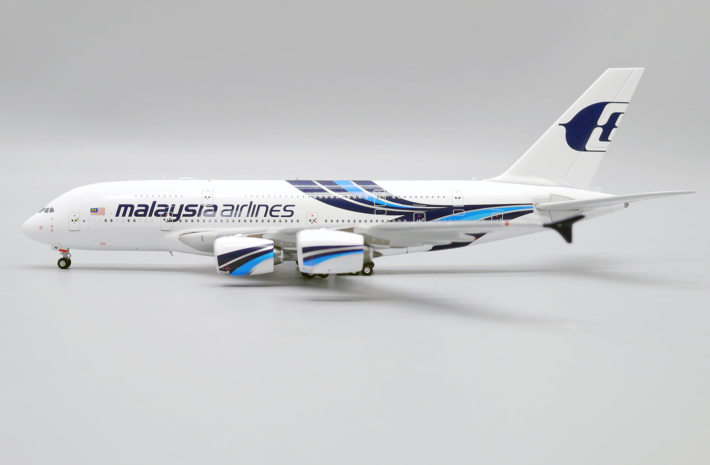 JCWINGS AIRBUS A380 MALAYSIA AIRLINES REG: 9M-MNE