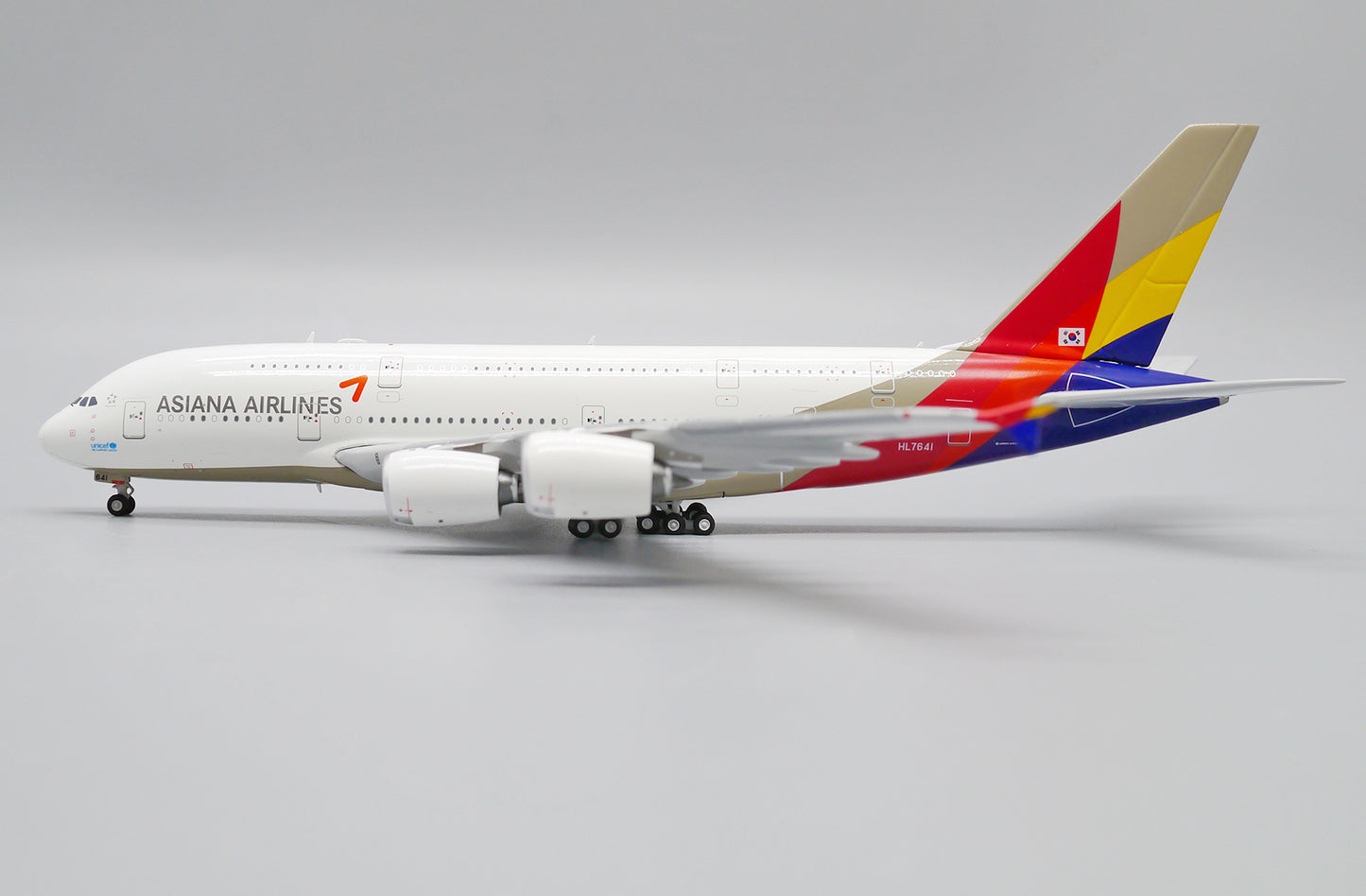 JC WINGS A380 ASIANA AIRLINES REG: HL7641