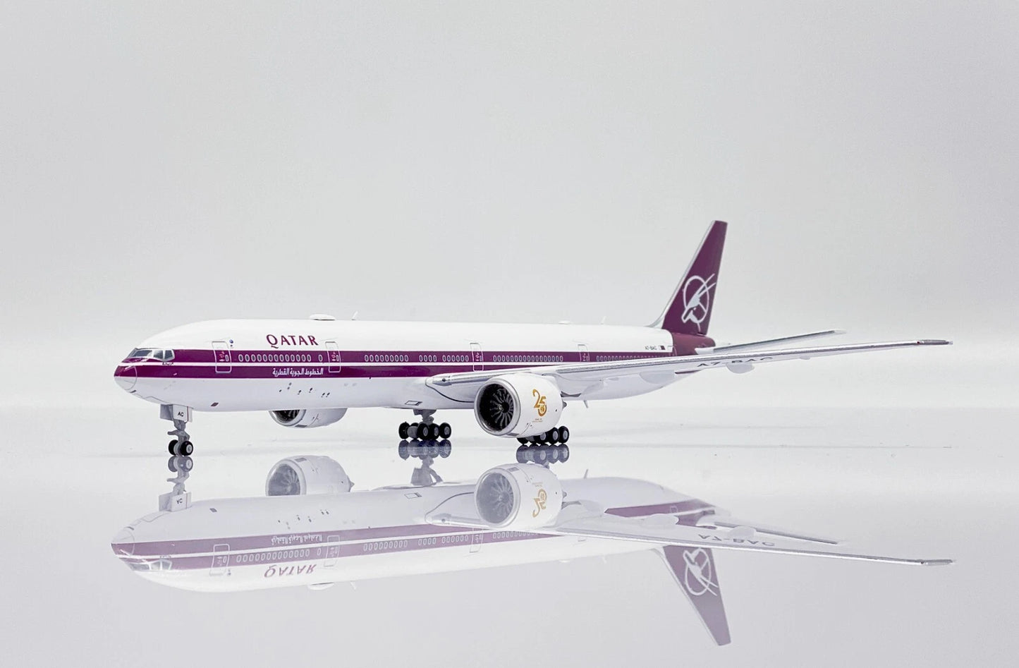JCWINGS B777 QATAR AIRWAYS RETRO LIVERY REG: A7-BAC