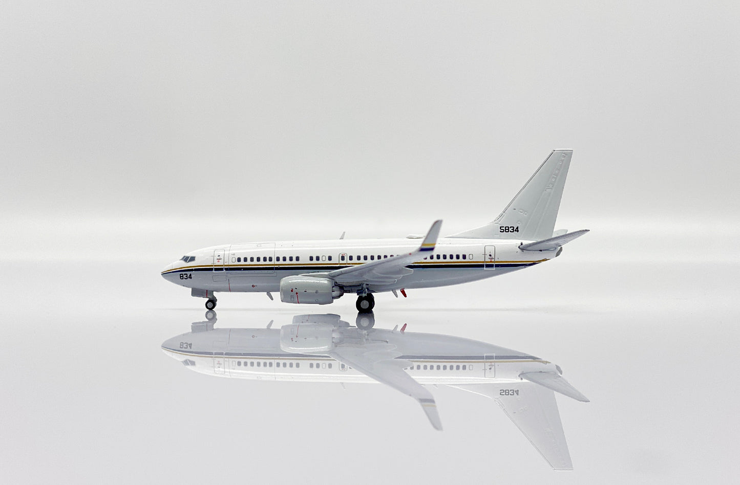 JC WINGS C-40A US NAVY CLIPPER REG: 165834