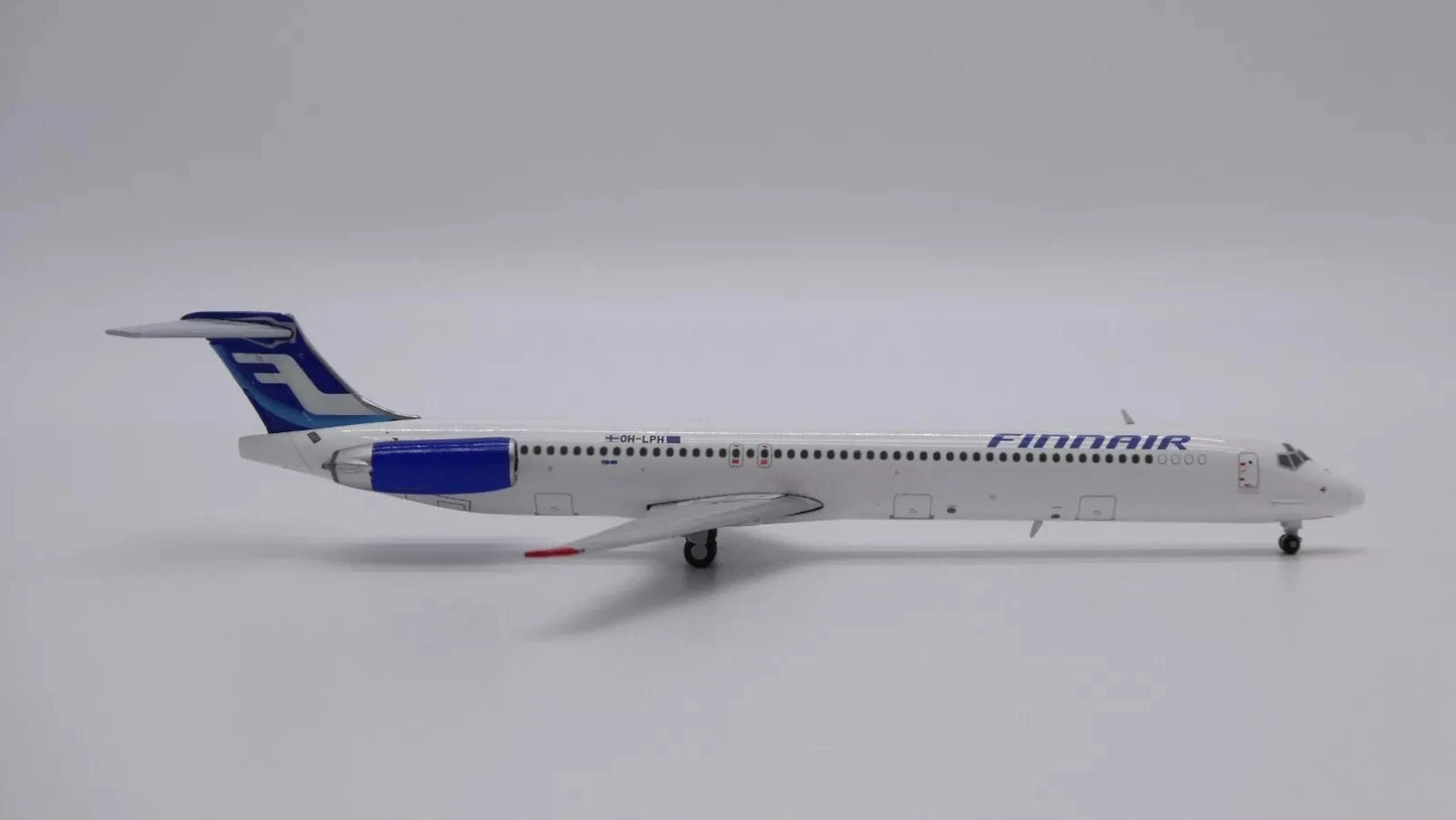 JC WINGS MD-83 FINNAIR REG: OH-LPH