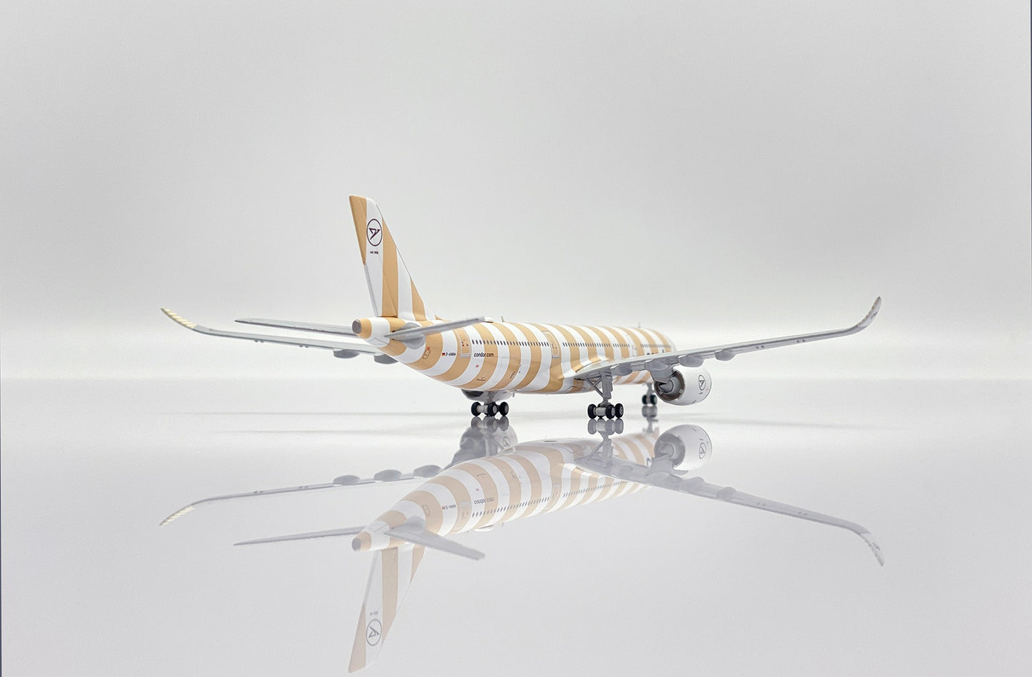 JC WINGS A330-900NEO CONDOR BROWN REG: D-ANRH