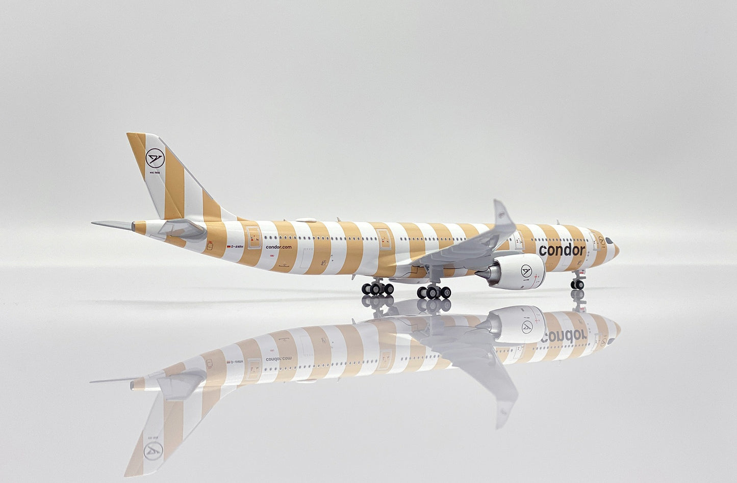 JC WINGS A330-900NEO CONDOR BROWN REG: D-ANRH