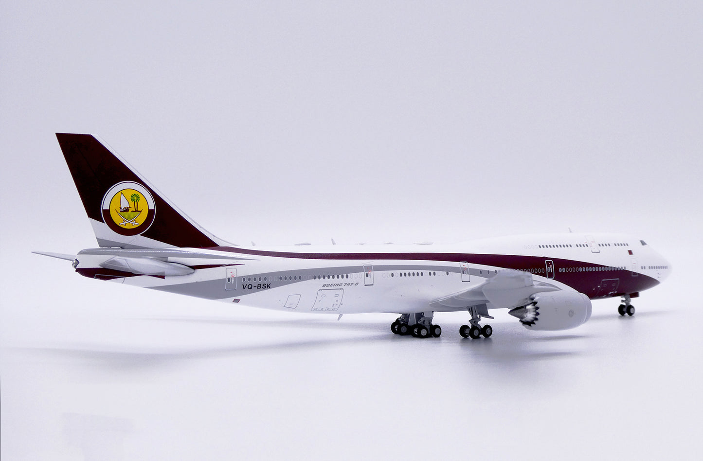 JC WINGS B747-8(BBJ) WORLDWIDE AIRCRAFT HOLDING REG: VQ-BSK WITH ANTENNA
