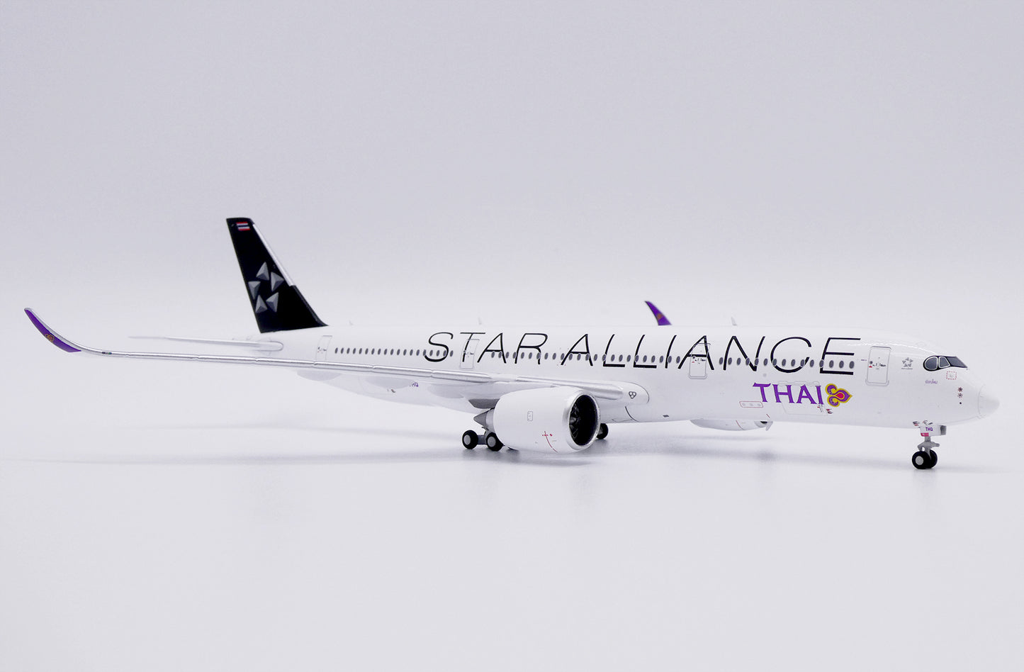 JC WINGS A350-900XWB THAI AIRWAYS STAR ALLIANCE REG: HS-THQ