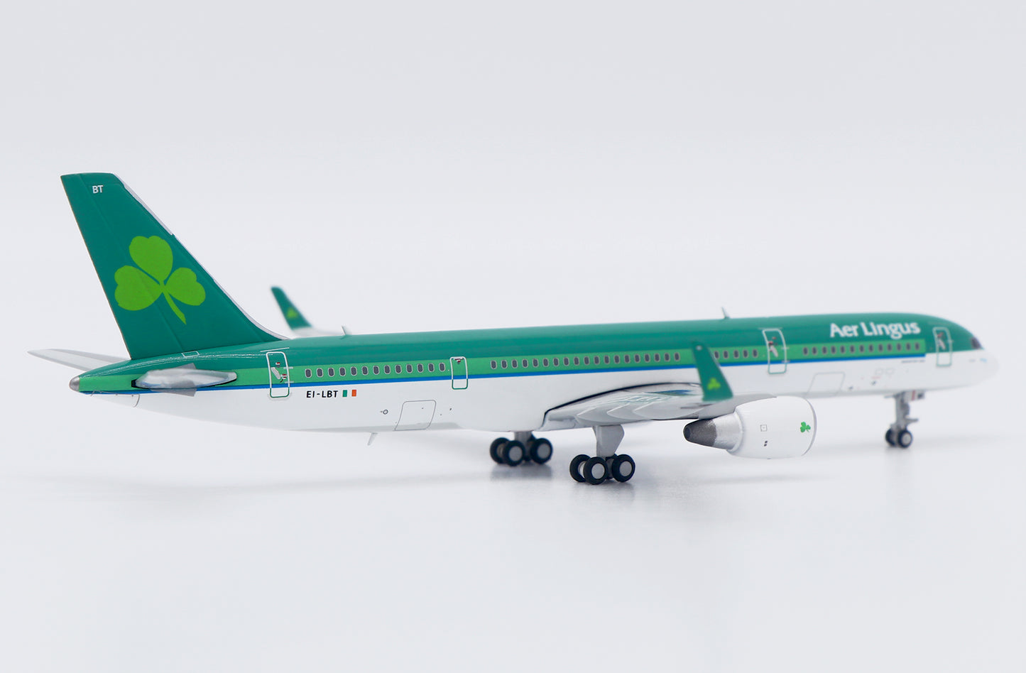 JC WINGS B757-200 AER LINGUS REG: EI-LBT
