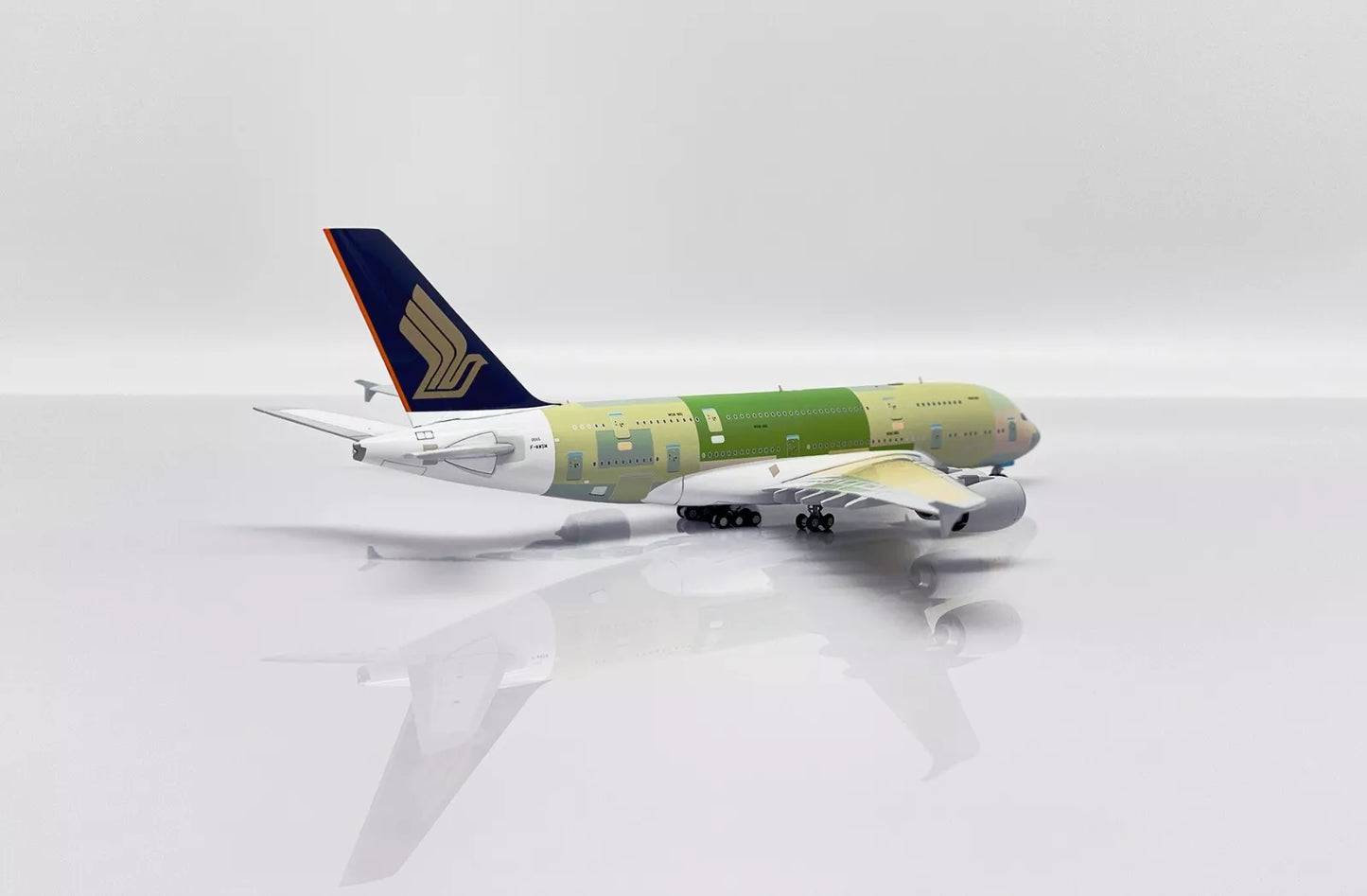 JC WINGS A380 SINGAPORE AIRLINES "BARE METAL" REG: F-WWSM