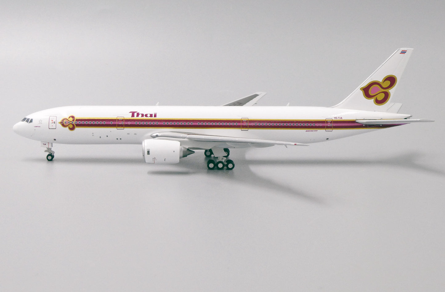 JC WINGS B777-200 THAI AIRWAYS OLD COLOURS REG: HS-TJA