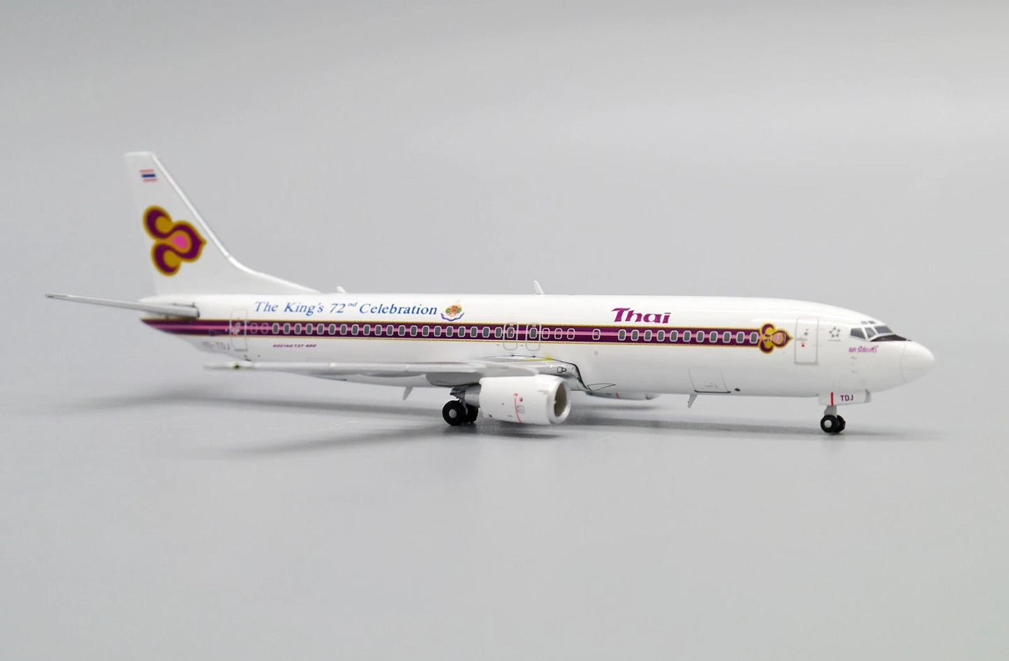JC WINGS B737-400 THAI AIRWAYS "THE KINGS 72ND CELEBRATION" REG: HS-TDJ