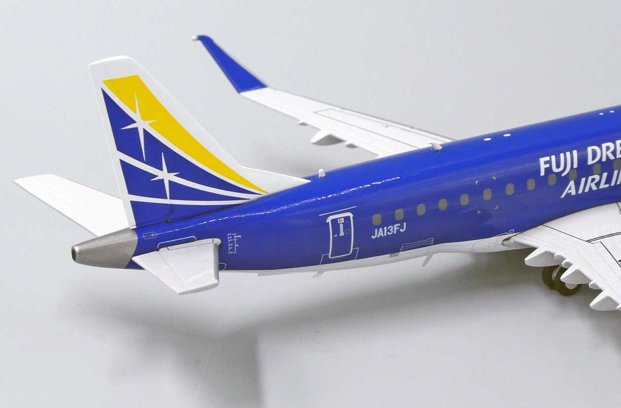 JC WINGS E170 FUJI DREAM AIRLINES REG: JA13FJ