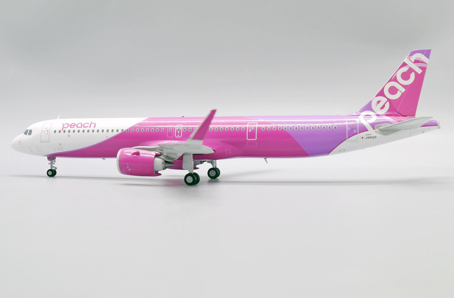 JCWINGS A321NEO PEACH REG: JA902P