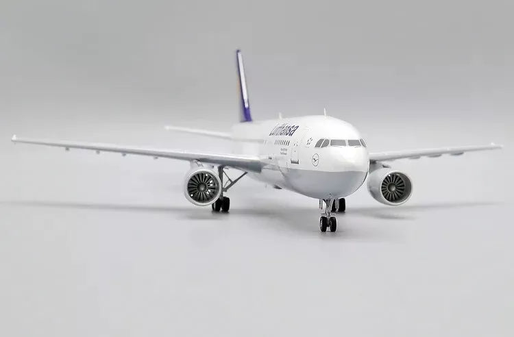JCWINGS A300-600R LUFTHANSA REG: D-AIAI