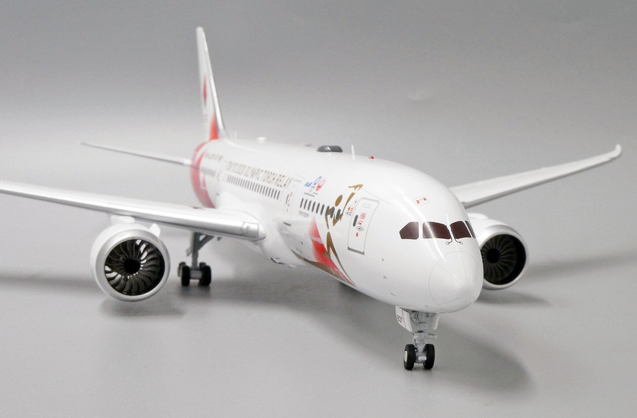 JC WINGS B787-8 DREAMLINER "TOKYO 2020 OLYMPICS TORCH RELAY" REG: JA837J