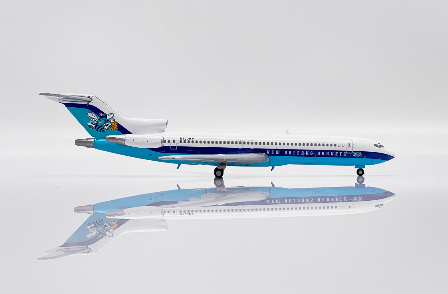 JC WINGS B727-200 NEW ORLEANS HORNETS REG: N777KY