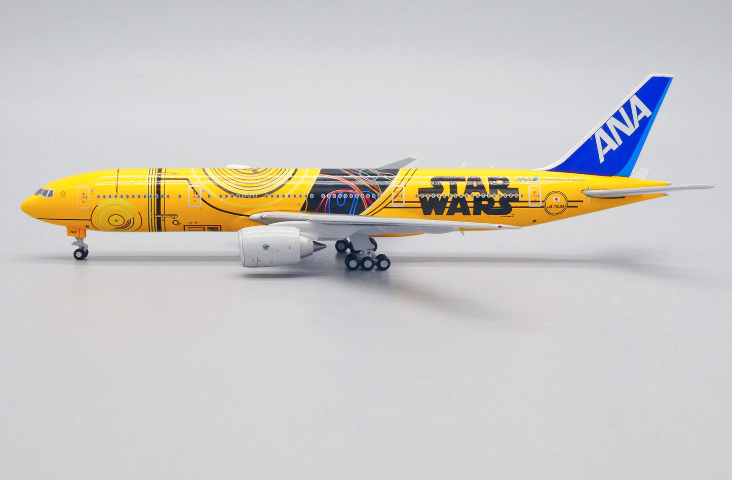JCWINGS ALL NIPPON AIRWAYS B777 REG: JA743A