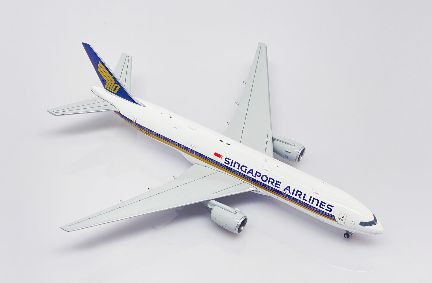 JC WINGS B777-200 SINGAPORE AIRLINES REG: 9V-SVN