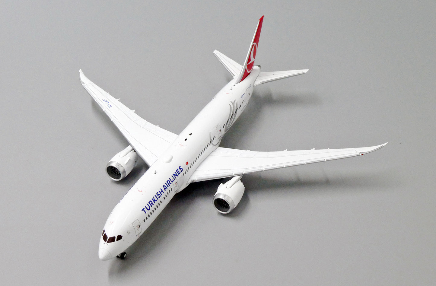 JC WINGS 787-9 TURKISH AIRLINES DREAMLINER REG: TC-LLF