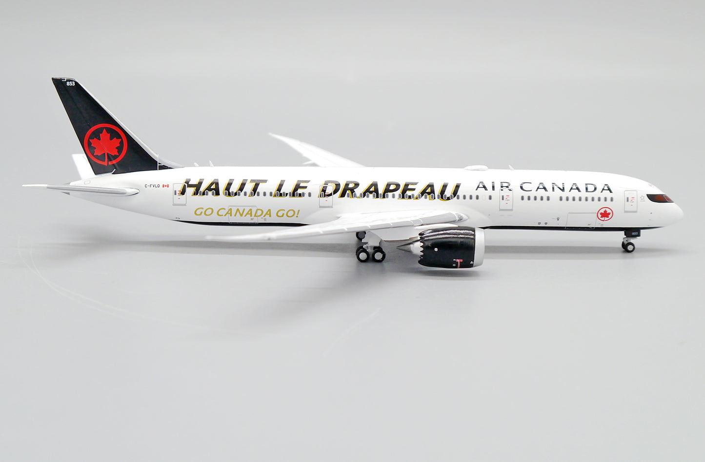 JCWINGS BOEING 787-9 AIR CANADA REG: C-FVLQ