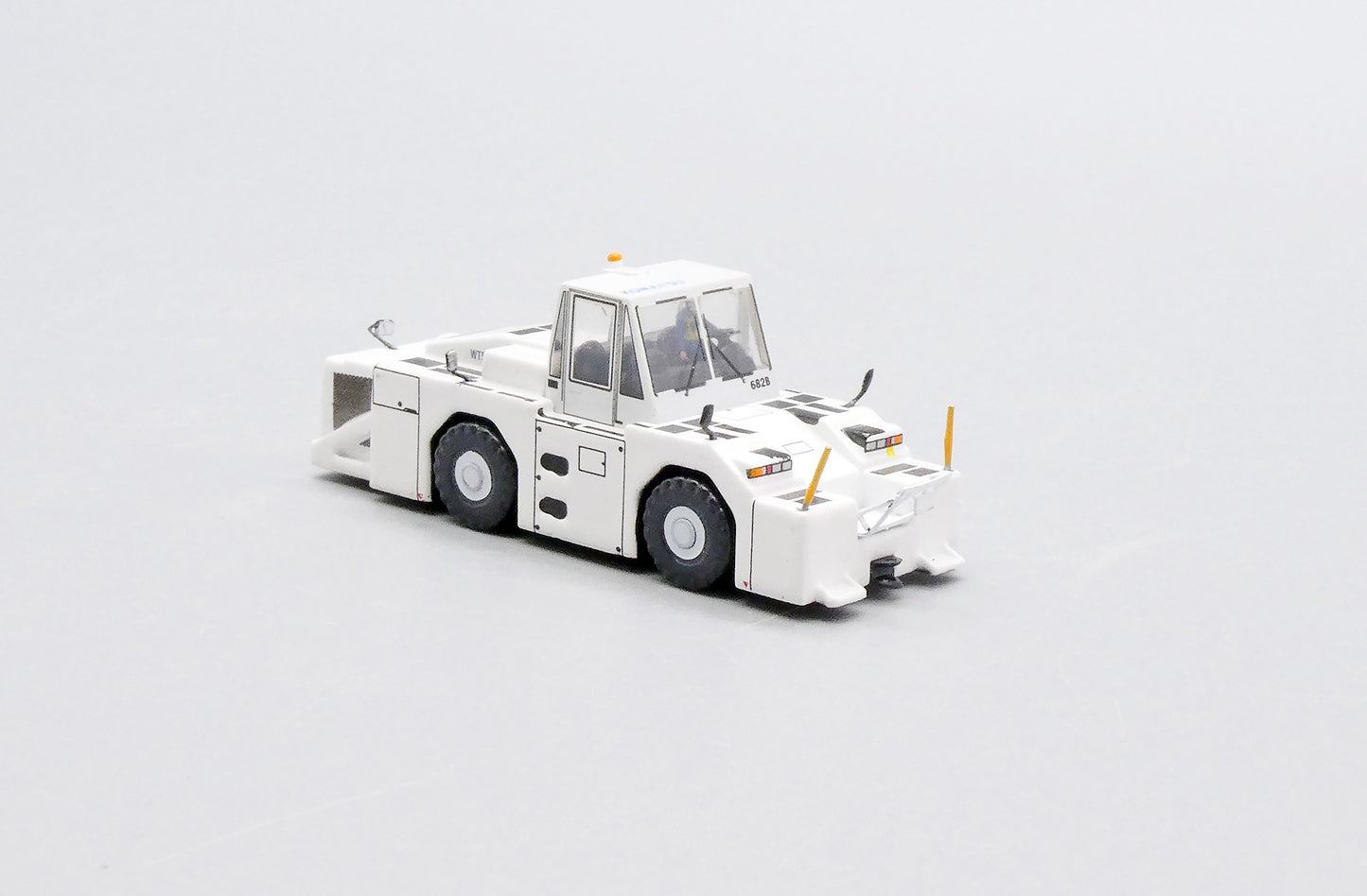 JCWINGS BLANK WT500E TOWING TRACTOR