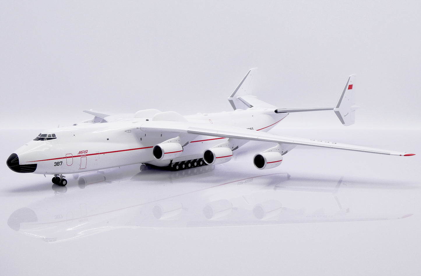 JC WINGS AN-225 RED LINE REG: CCCP-82060