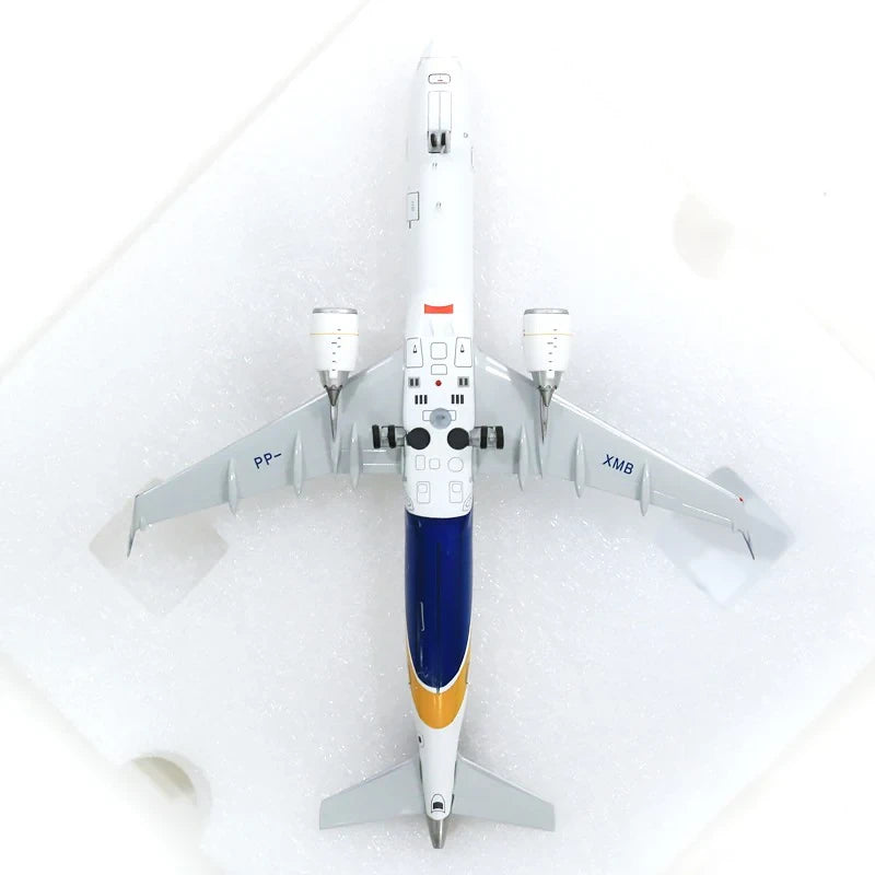 JC WINGS E190-100STD HOUSE COLOURS REG: PP-XMB