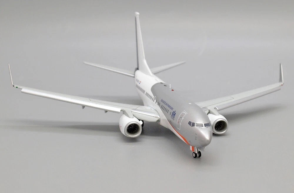 JC WINGS B737 NETHERLANDS GOVERNMENT (FLAPS DOWN) REG: PH-GOV