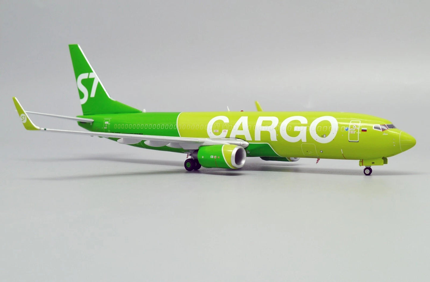 JC WINGS B737-800BCF S7 CARGO REG: VP-BEM