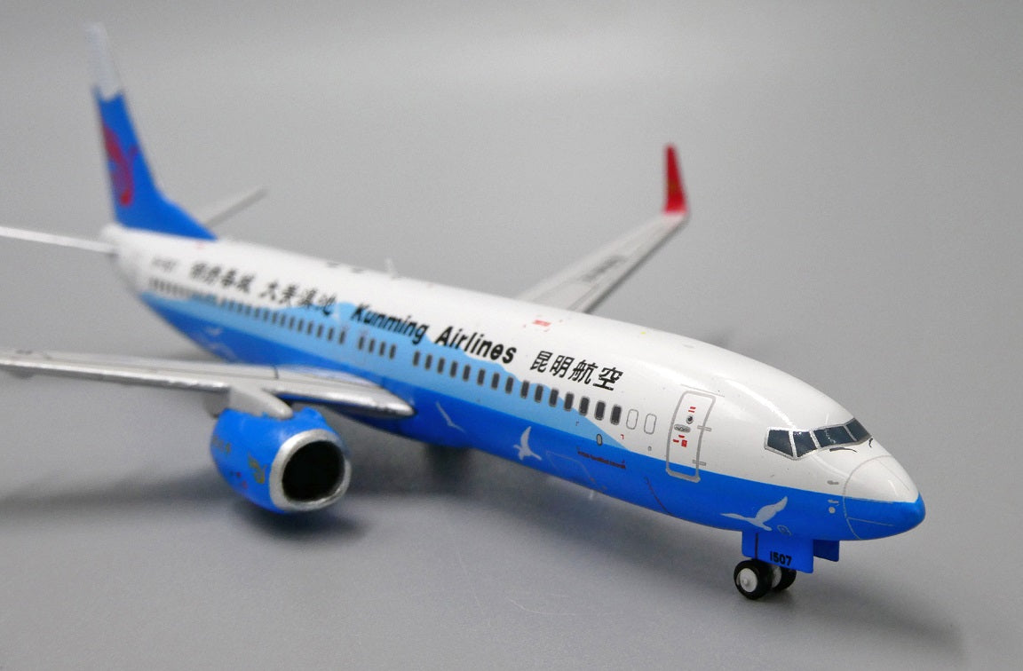 JC WINGS B737-800 KUNMING AIRLINES "DIAN LAKE" REG: B-1507