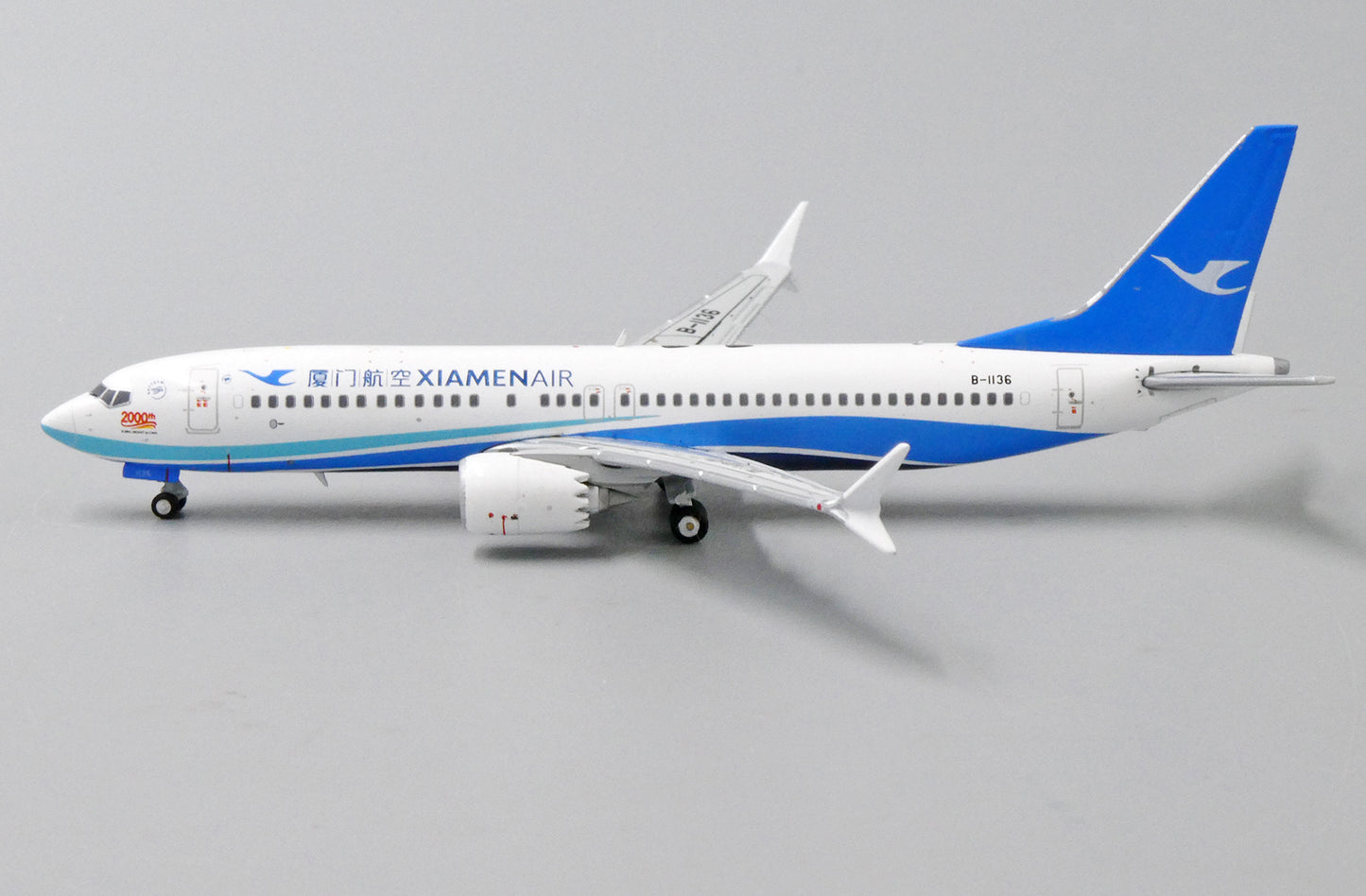 JCWINGS JXIAMEN AIRLINES B737-8 MAX REG: B-1136