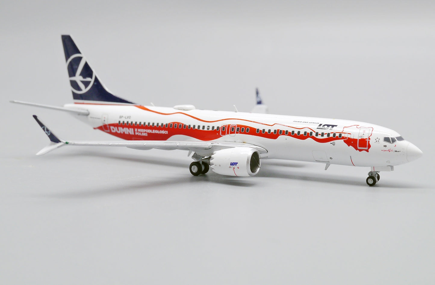 JC WINGS B737-8MAX LOT POLISH AIRLINES "POLAND INDEPENDENCE LIVERY" REG: SP-LVD
