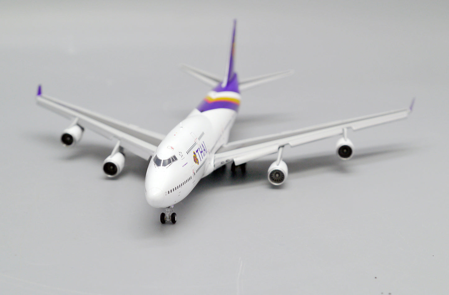 JC WINGS B747-400 THAI AIRWAYS REG: HS-TGG FLAPS DOWN