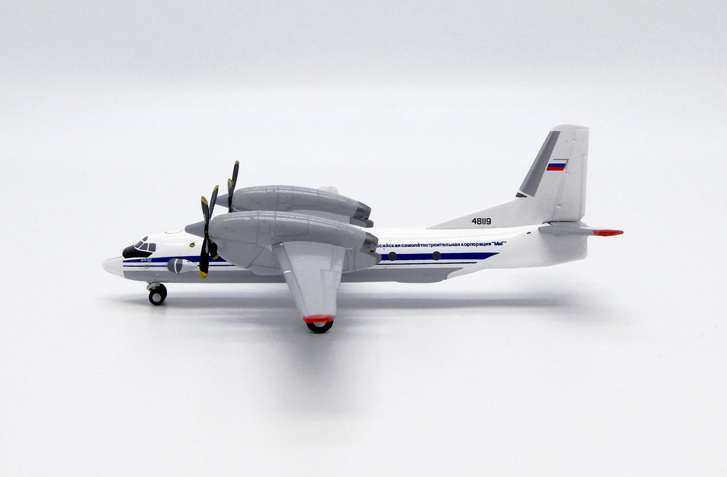 JC WINGS ANTONOV AN-32 RUSSIAN AIRCRAFT CORPORATION REG: 48119