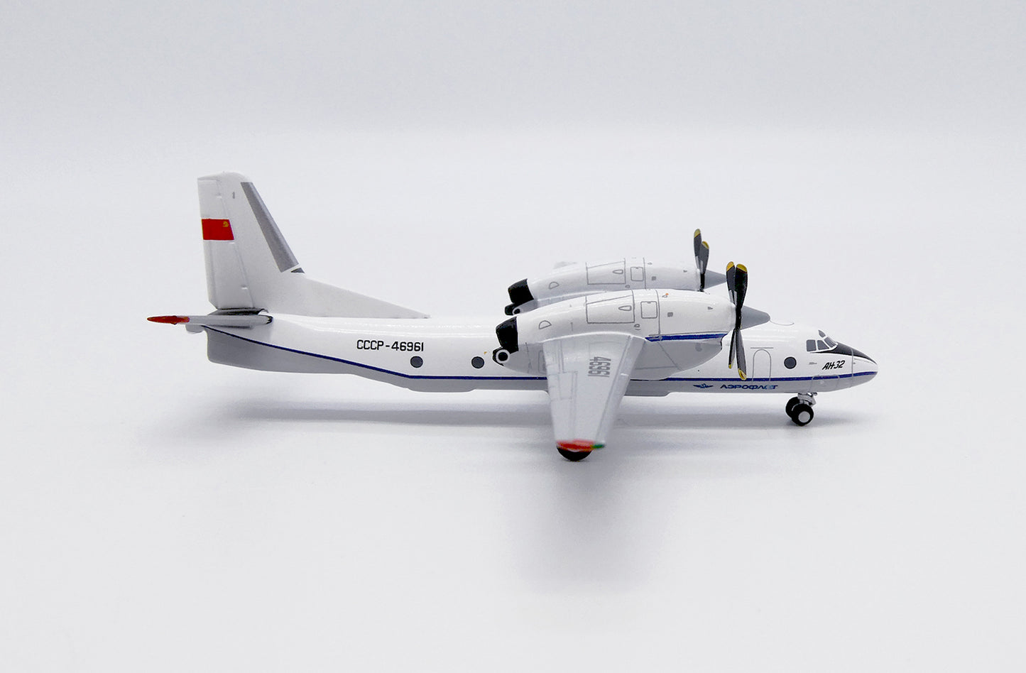 JC WINGS AN-32 AEROFLOT REG: CCCP-46961