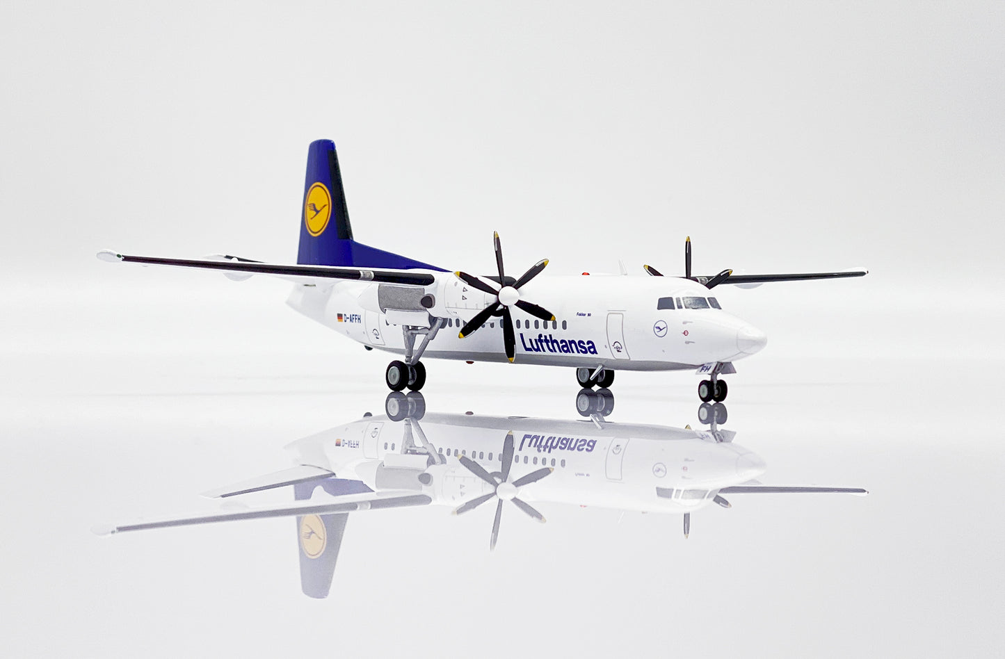 JC WINGS FOKKER 50 LUFTHANSA REG: D-AFFH
