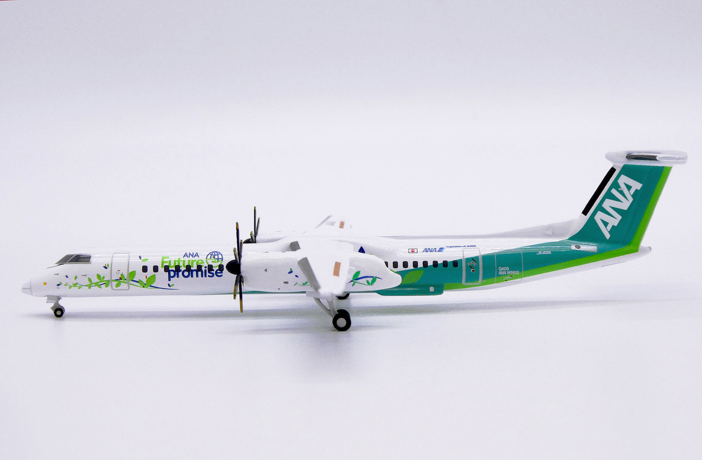 JC WINGS DASH 8-Q400 ANA WINGS ANA "FUTURE PROMISE" REG: JA461A