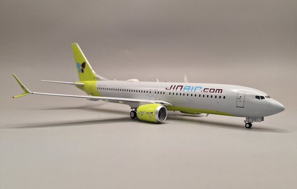 JFOX B737-8 MAX JIN AIR REG: HL7215
