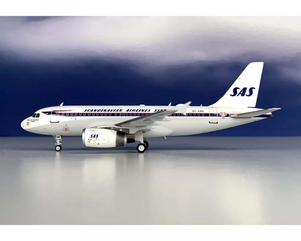 JFOX SAS AIRBUS A319-131 REG: OY-KBO