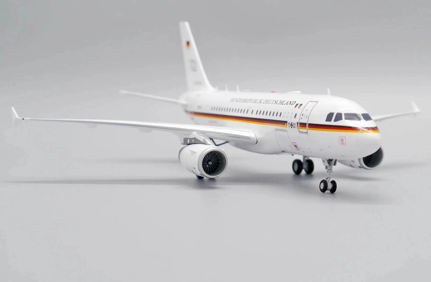JC WINGS A319(CJ) LUFTWAFFE REG: 15+03