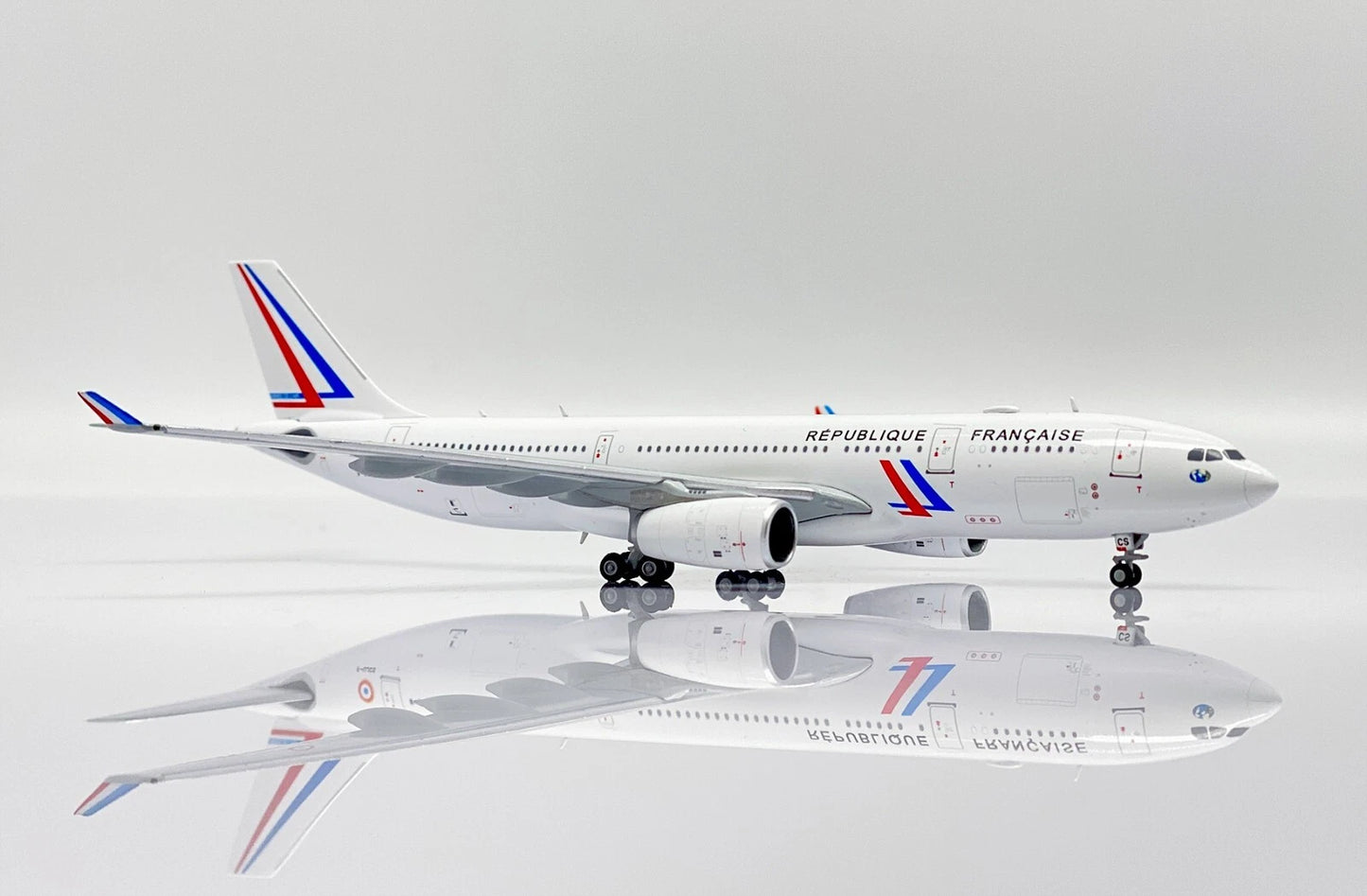 JCWINGS A330-200 FRENCH AIR FORCE REG: F-UJCS