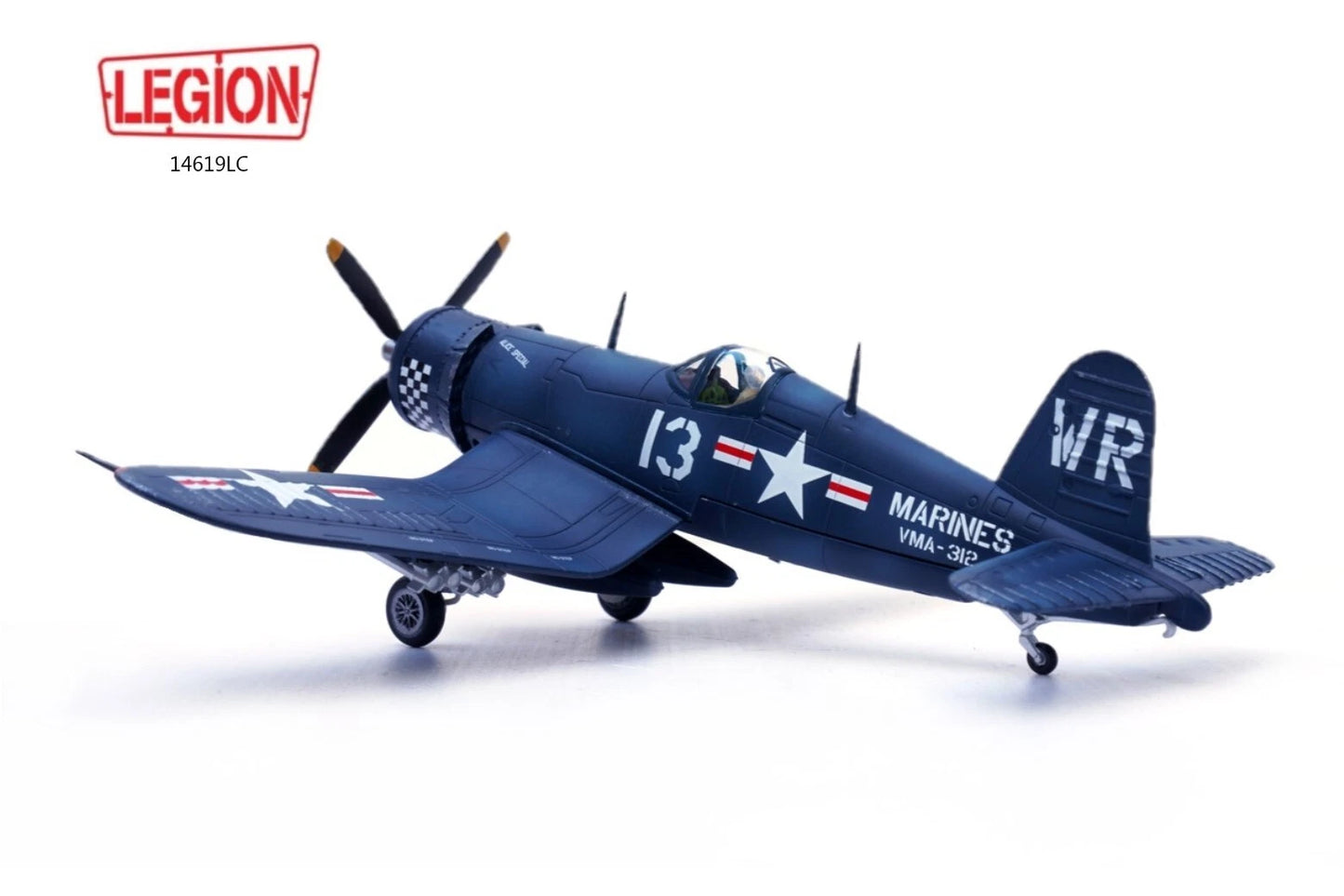 PANZERKAMPF F4U-4 CORSAIR USNAVY BU.NR. 97208 WR-13 OF VMA-312 USS BATAAN 1952