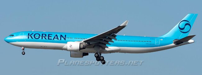 JC WINGS A330-300 KOREAN AIR REG: HL8025
