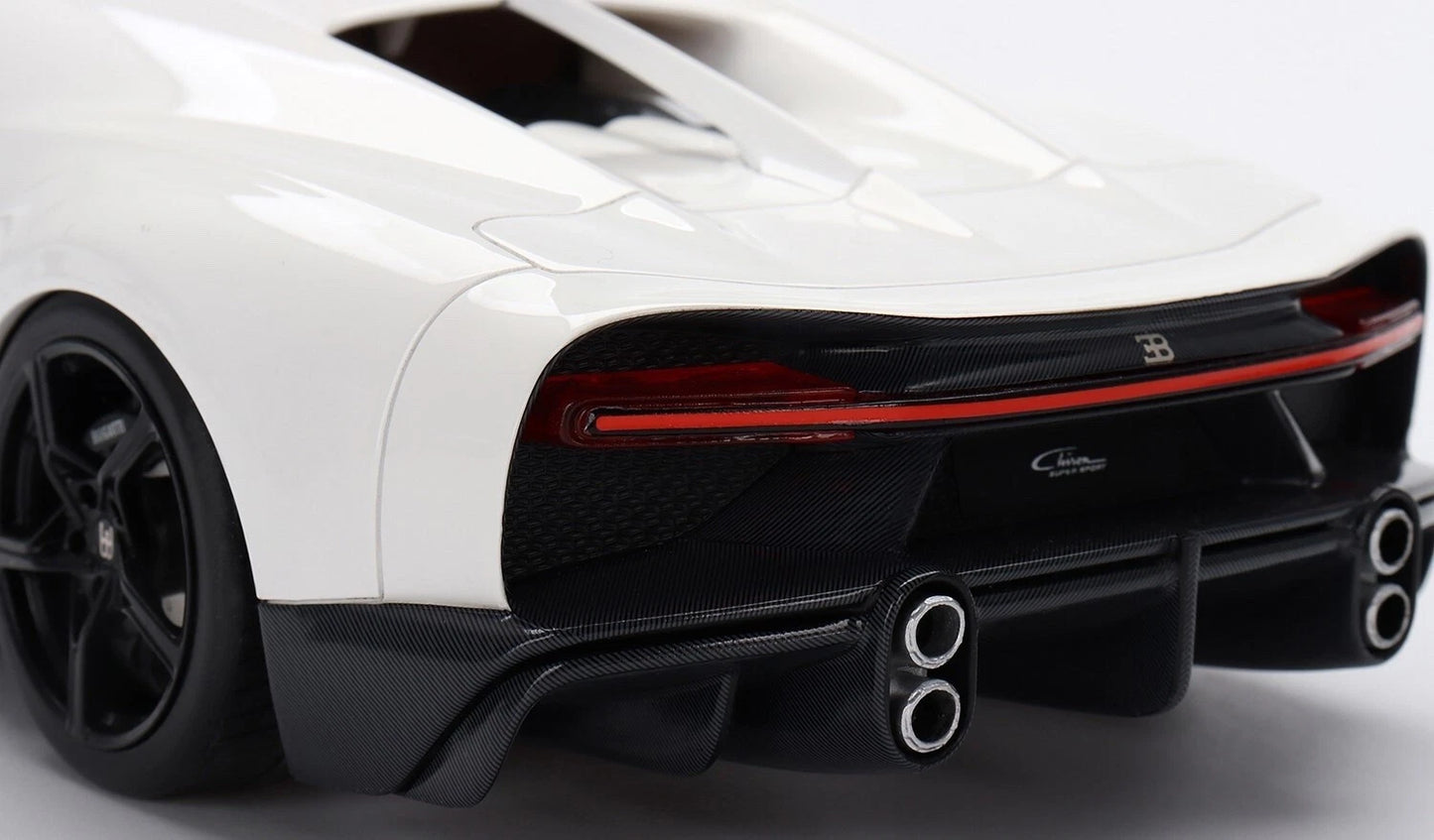 TOPSPEED BUGATTI CHIRON SUPER SPORT WHITE