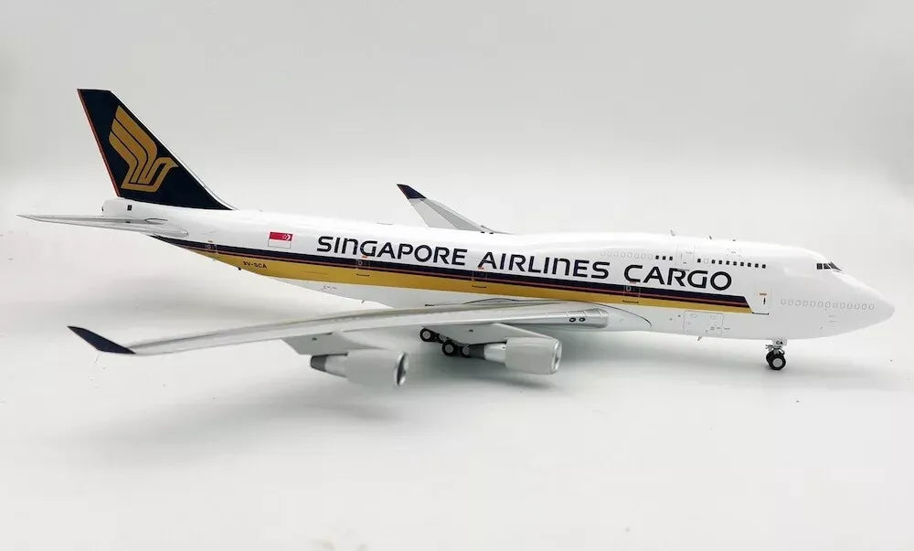 WB MODELS B747-400 SINGAPORE AIRLINES CARGO REG: 9V-SCA