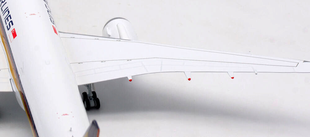 WB MODELS B787-10 SINGAPORE AIRLINES REG: 9V-SCP