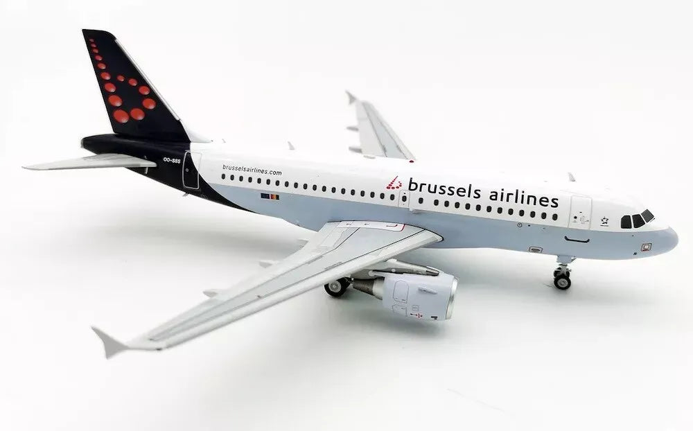 WB MODELS A319-111 BRUSSELS AIRLINES REG: OO-SSS