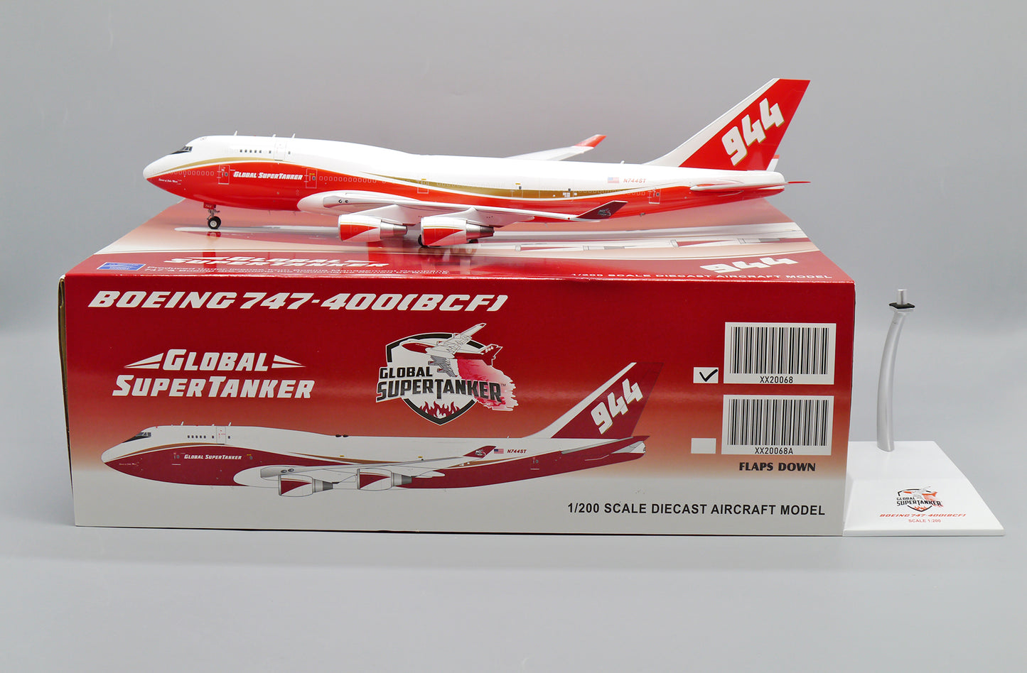 JCWINGS B747-400(BCF) GLOBAL SUPER TANKER SERVICES REG: N744ST