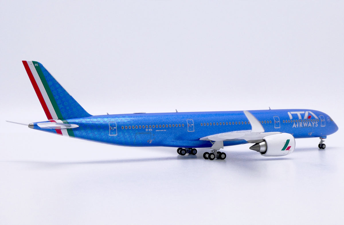 JC WINGS A350-900XWB ITA AIRWAYS REG: EI-IFC