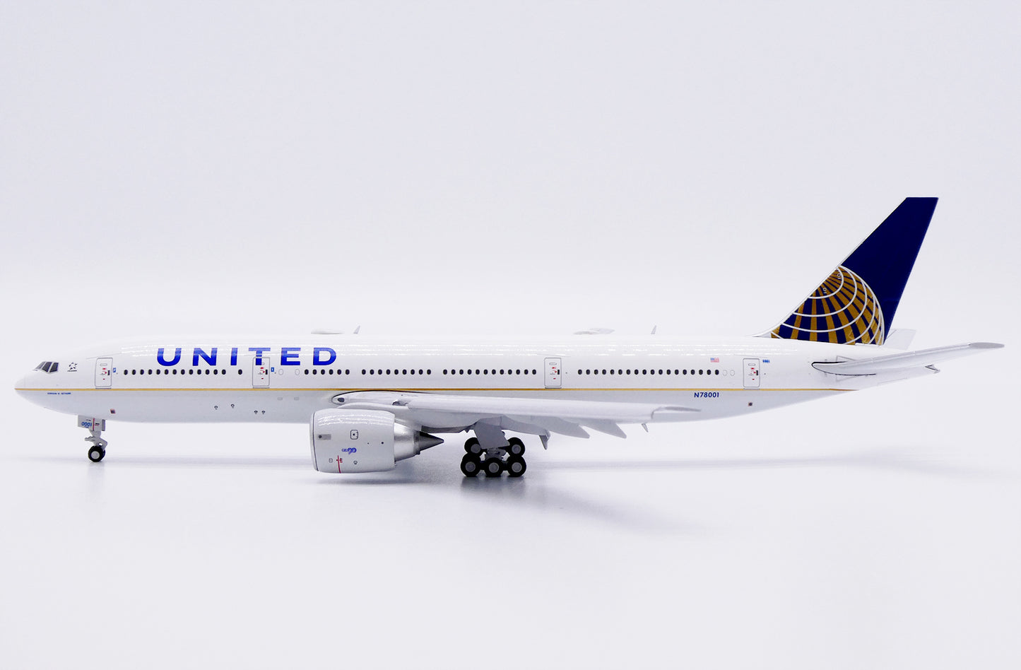 JC WINGS B777-200ER UNITED AIRLINES "GORDON M. BETHUNE" (FLAPS DOWN) REG: N78001