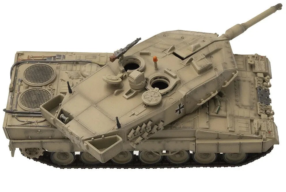 PANZERKAMPF LEOPARD 2 A5 DESERT CAMO MODEL TANK