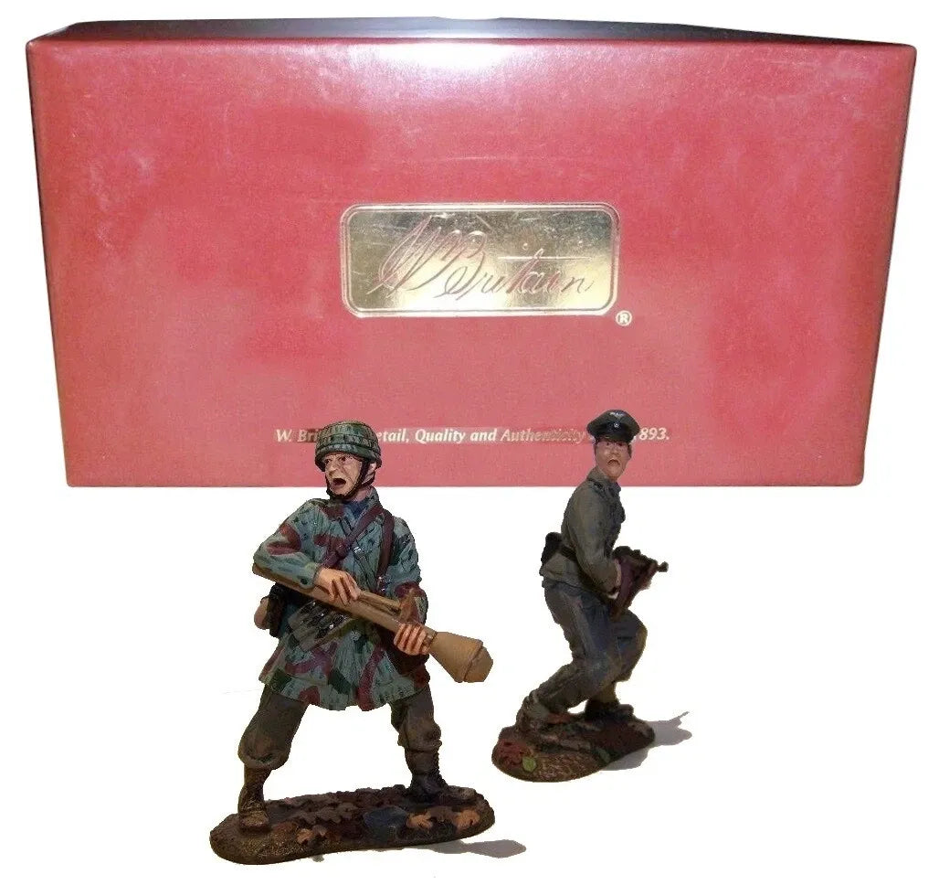 W.BRITAINS GERMAN KAMPFGRUPPE 17TH WAFFEN SS